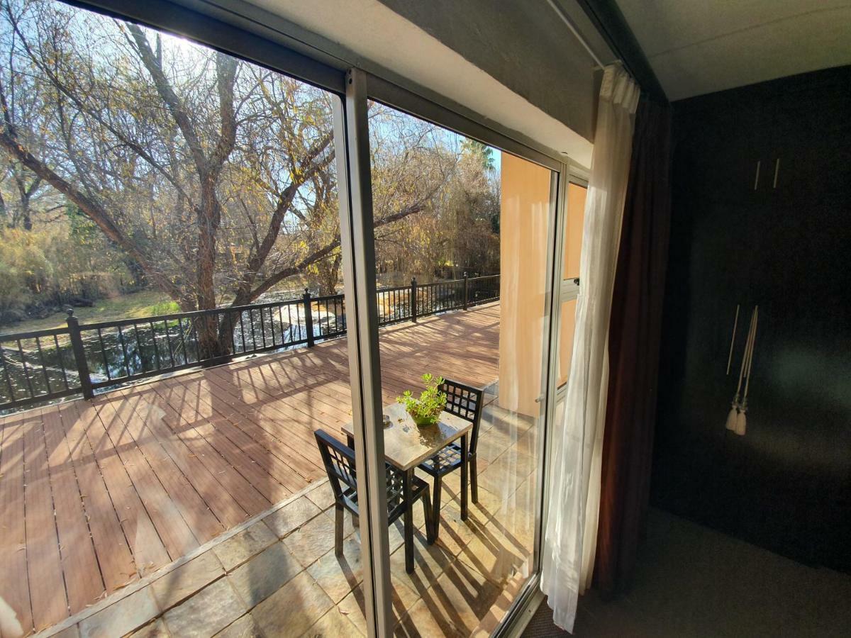 Leach Lodge Kuruman Εξωτερικό φωτογραφία