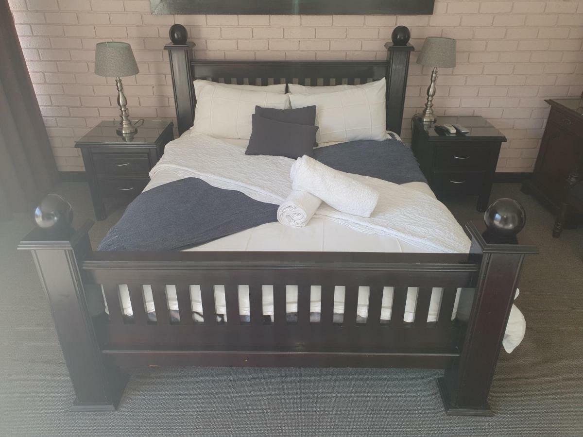 Leach Lodge Kuruman Εξωτερικό φωτογραφία