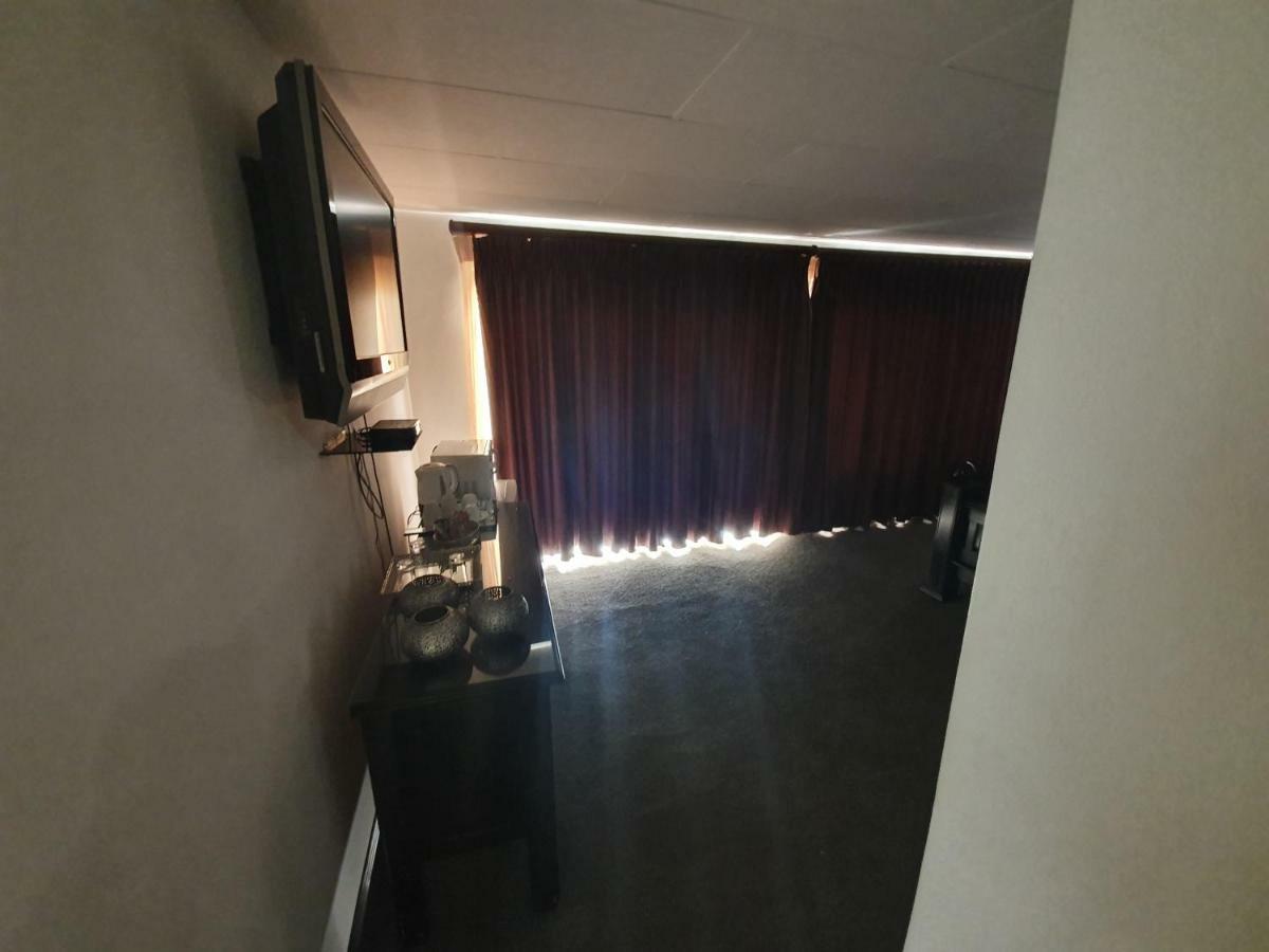 Leach Lodge Kuruman Εξωτερικό φωτογραφία