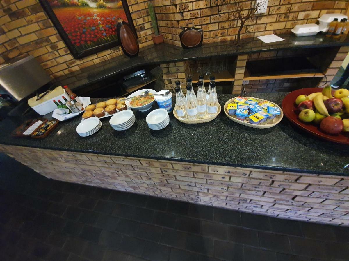 Leach Lodge Kuruman Εξωτερικό φωτογραφία