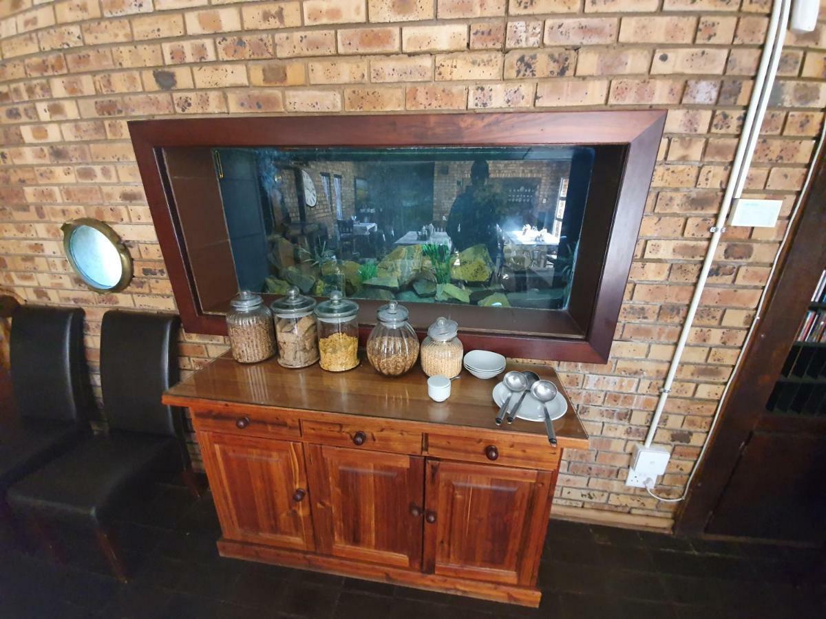 Leach Lodge Kuruman Εξωτερικό φωτογραφία